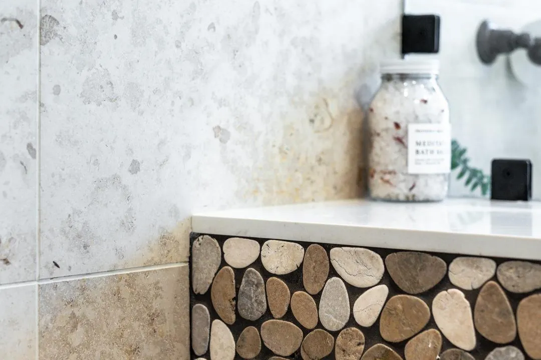 BEIGE & TAN MARBLE MIX, COBBLES