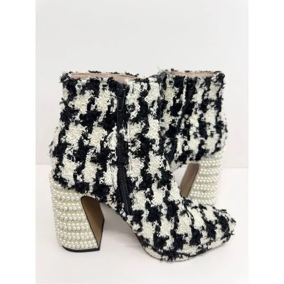 Betsey Johnson Houndstooth Boots Size 5 Black White Embellished Block Heel NEW