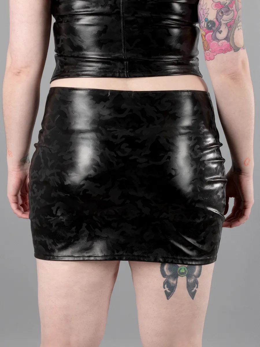 Black Camo Wetlook Front Zip Mini Skirt