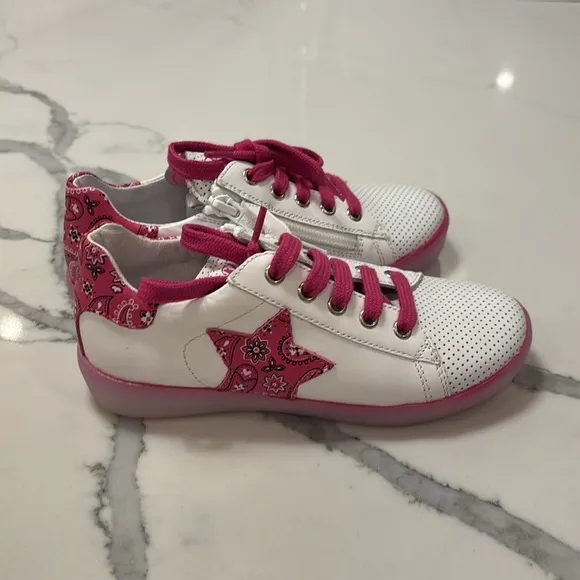 Brand new naturino pink/ white girls sneakers with bandana print size 30.