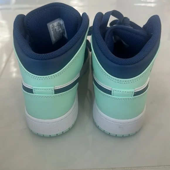 Brand new Nike Air Jordan sneakers, kids size 5.5. Turquoise, navy. Rare!
