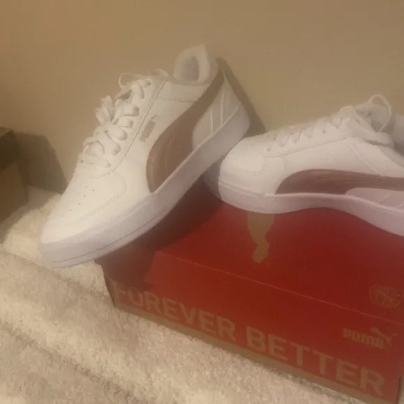 Brand New Youth/Women Puma Sneakers