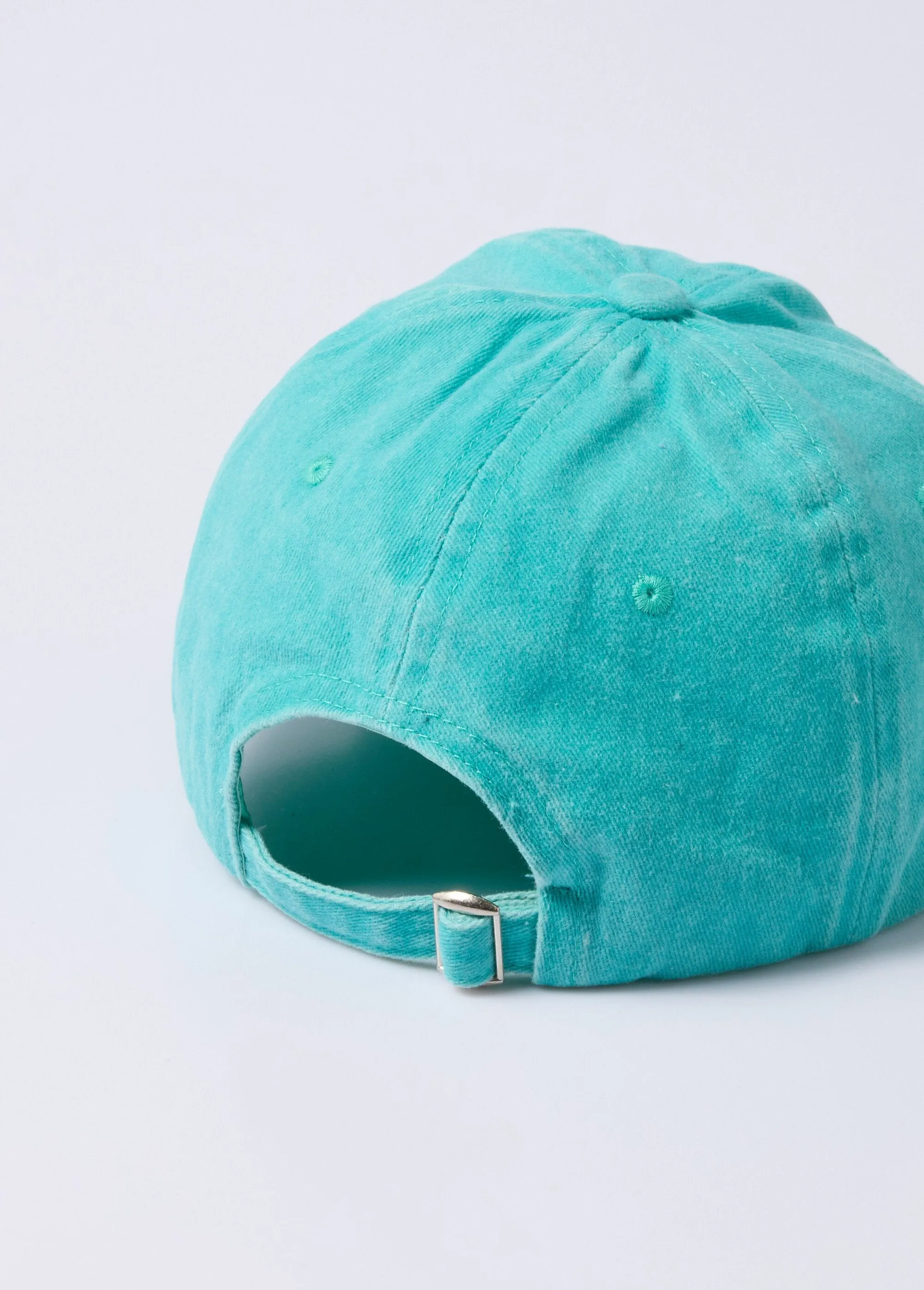 Colorful canvas cap with a worn effect