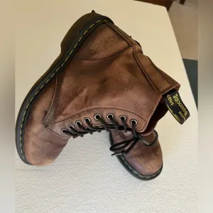 Doc Martens Pascal boots Men’s size 10