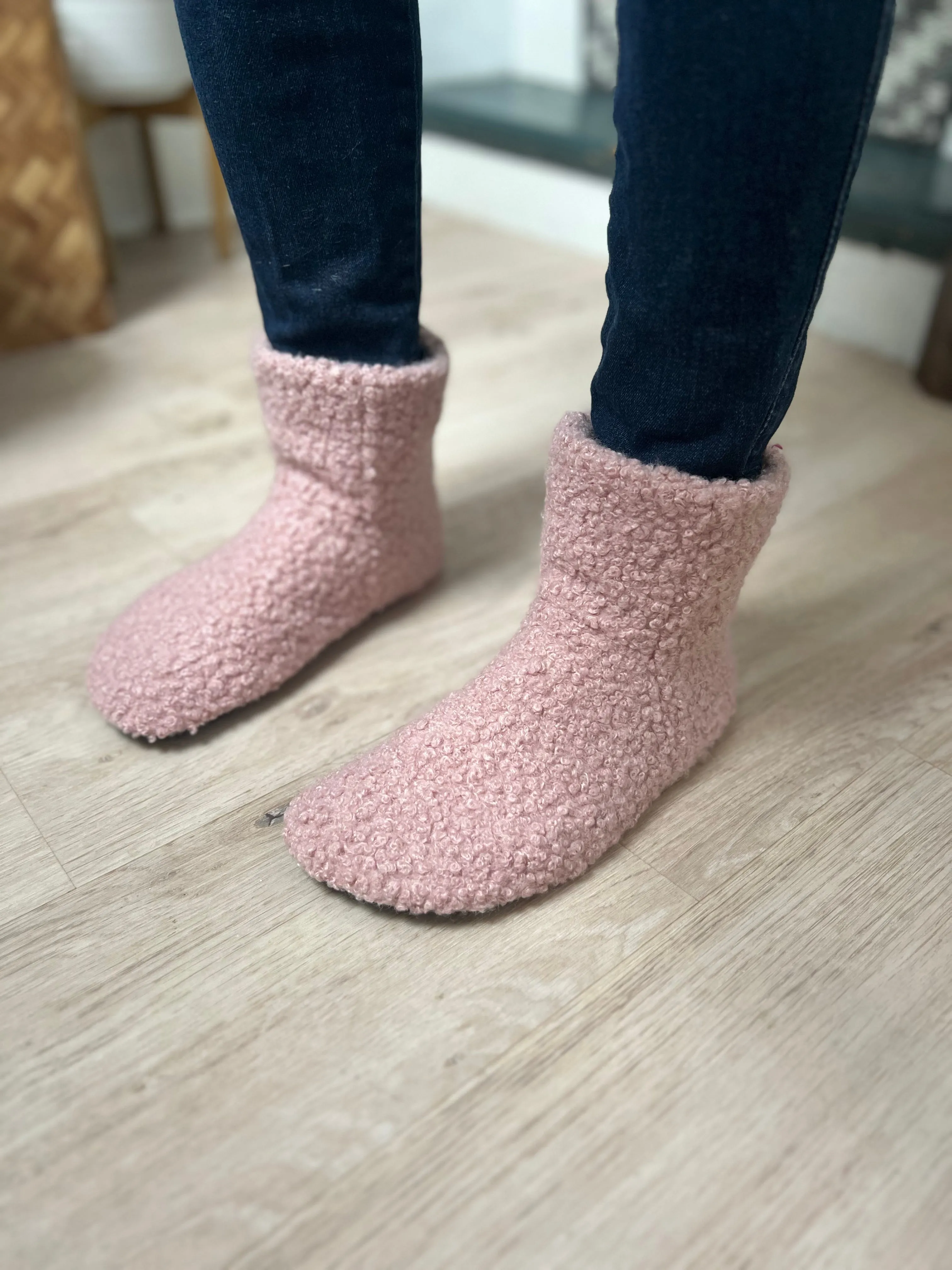 JadyLadys wooly pink boot