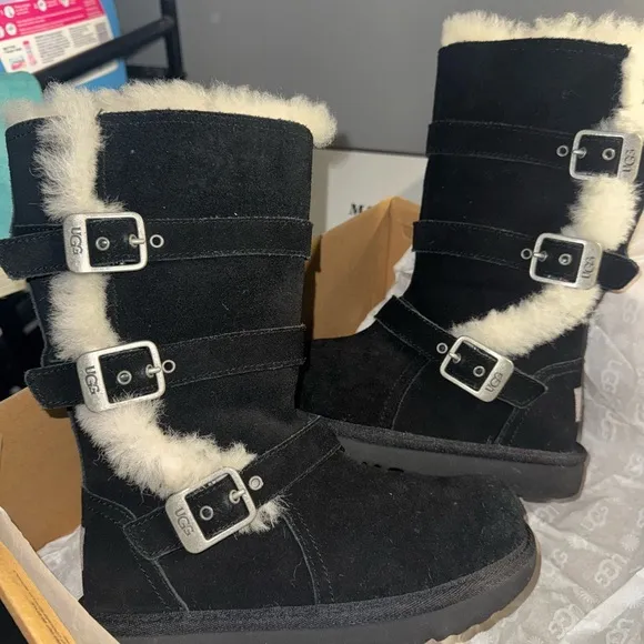 Kids UGG Maddi II