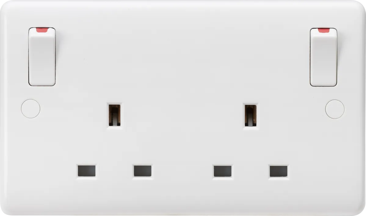 Knightsbridge CU9001 White Curved 13A 2G DP Switched Socket (Outboard Rockers)