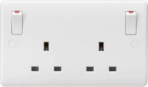 Knightsbridge CU9001 White Curved 13A 2G DP Switched Socket (Outboard Rockers)