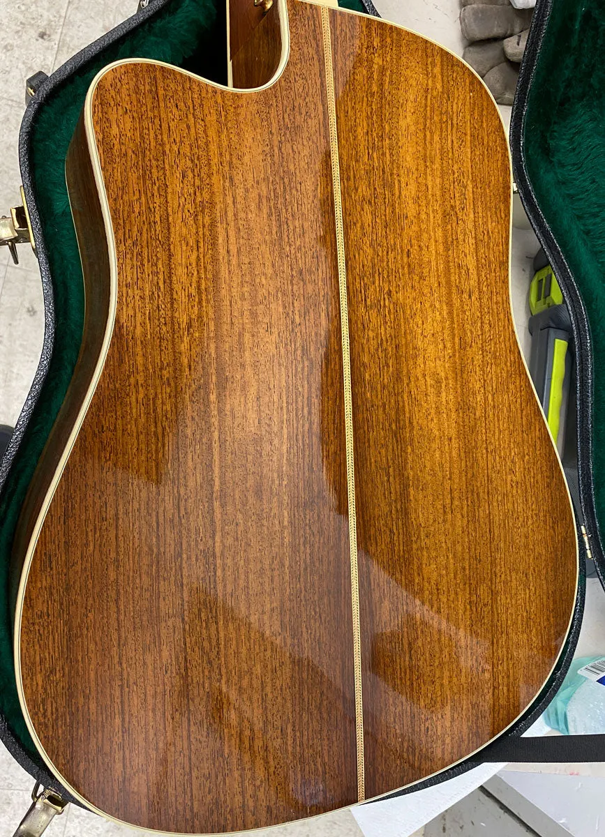 Martin DC-Aura Dreadnought Cutaway 2005