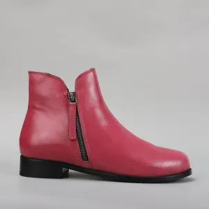 Molly - Raspberry