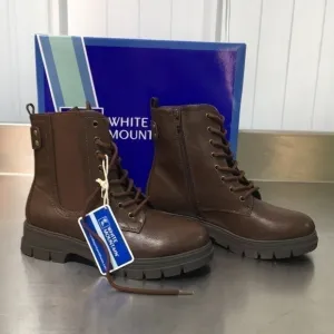New WB Woman’s White Mountain Chevy DK Brown Smooth Boots