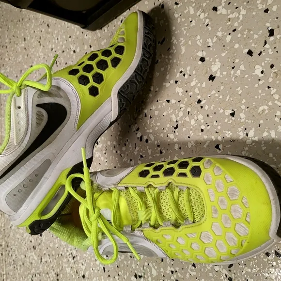 Nike Air max sneakers mens size 9.5
