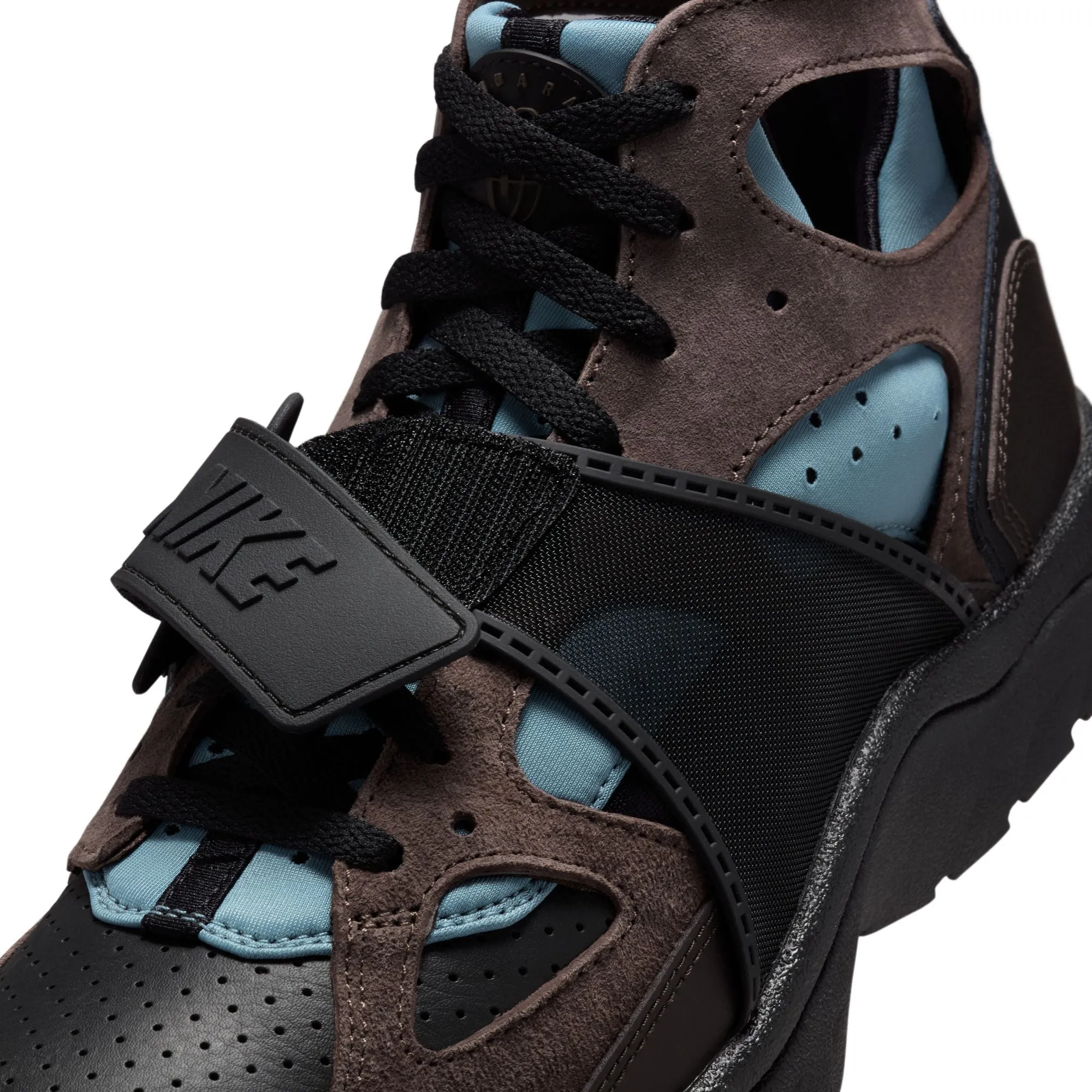 Nike Mens Air Trainer Huarache Shoes