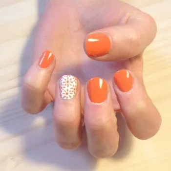 NO.2028 TANGERINE NAIL POLISH