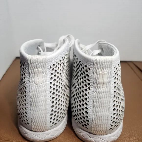Nobull Shoes Mens 12.5 Dust Mid Leather Trainers Just The Horns White Sneakers