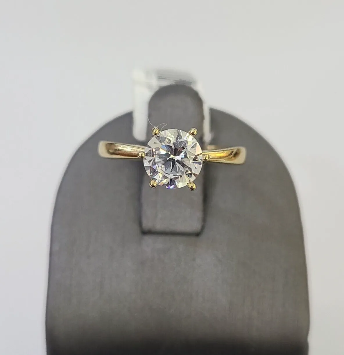 Real 10k Yellow Gold Round Stone Ring Wedding Engagement Size 7 WomensRing