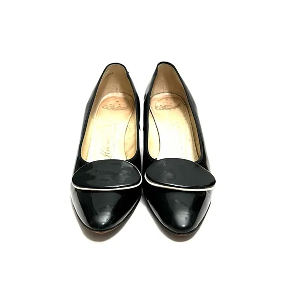 Vintage 1960s black patent leather slip on classic pilgrim heels