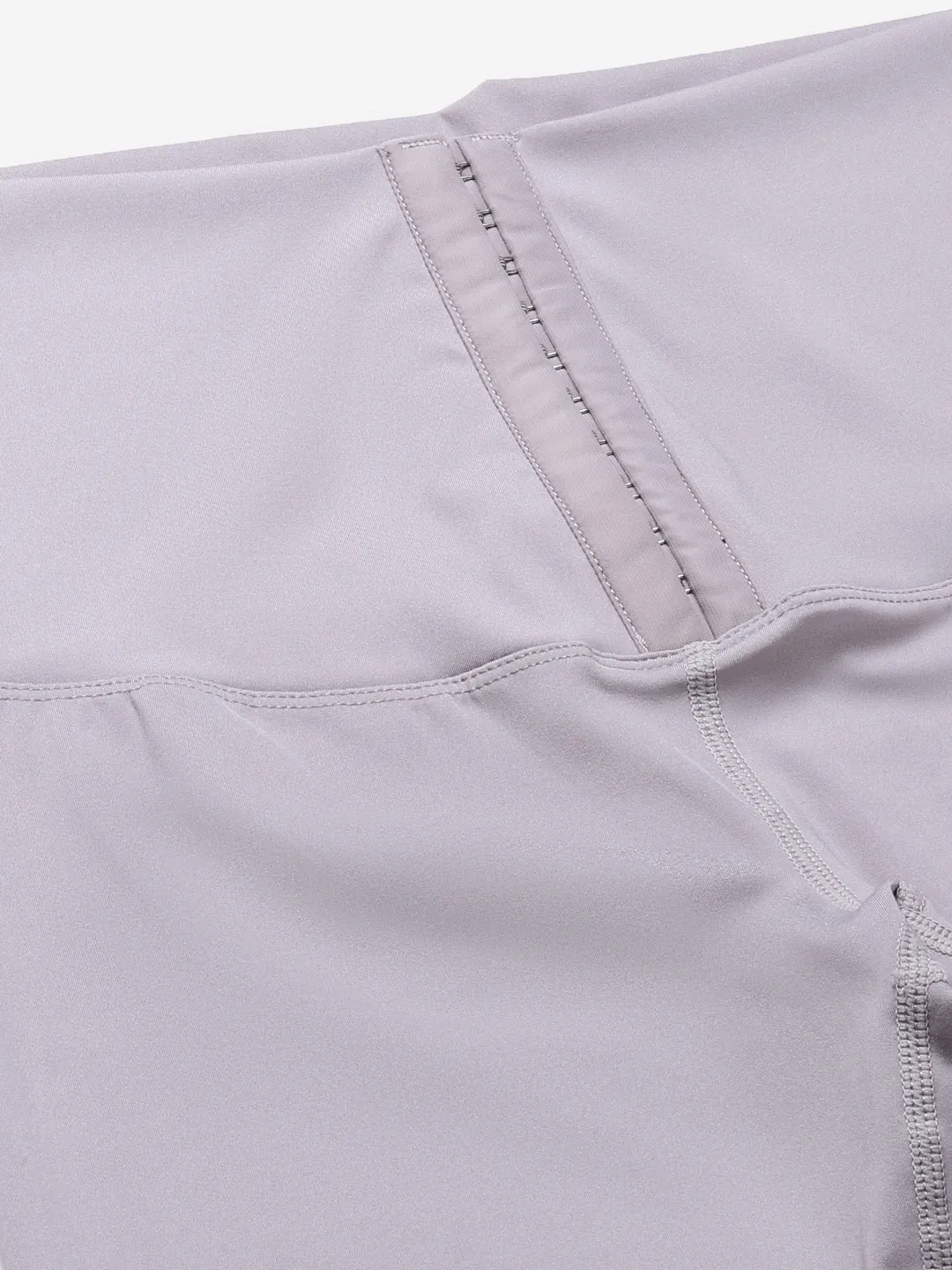 Women's Lavender Solid Quick Dry High-Rise Cropped Tights